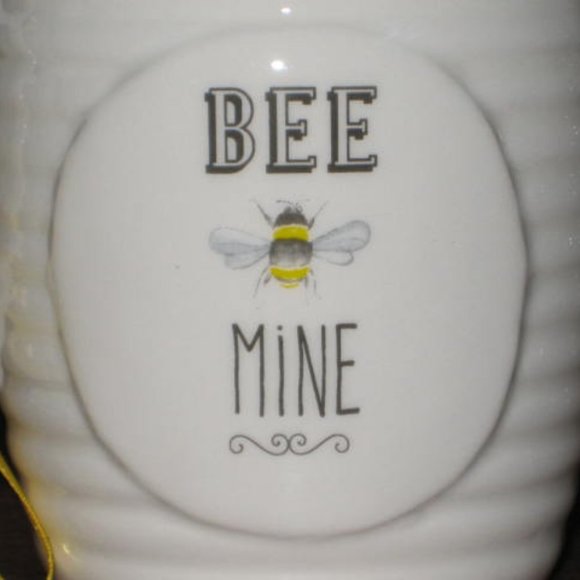 NWT English Tableware Co Be Mine Bee Mine Happy Creamer Jug Honey David Mason - Picture 8 of 13